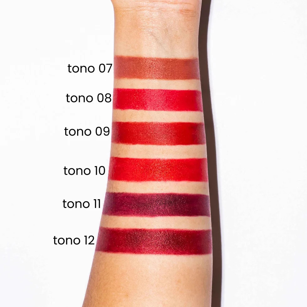 LABIAL EN BARRA MATTE ENGOL